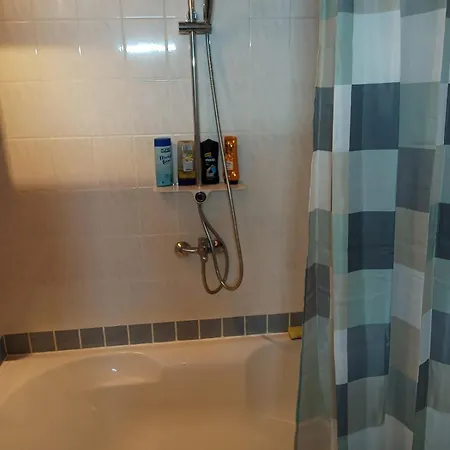 Aureus Fons, Ganzes Haus, Altstadt 160 M, 24h Selbst-check-in, Wi-fi Prázdninový dům *